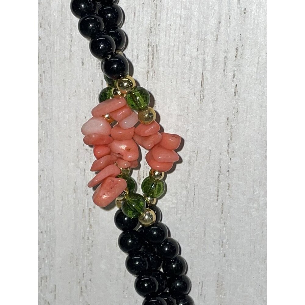 Beautiful Vintage Pink Stimulated CORAL & Jade Black‎ Onyx Beaded Necklace A41 - Picture 6 of 13
